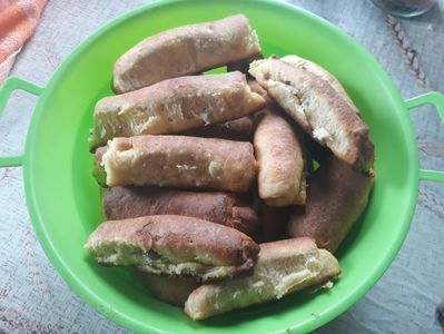 Rulouri cu dulceata de nectarine