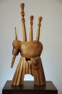 2.CIMPOI SCOŢIAN * SCOTTISH BAGPIPE; lemn de nuc            82 cm
