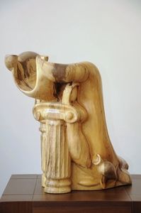 23.ATLANTIS; lemn de nuc                47 cm
