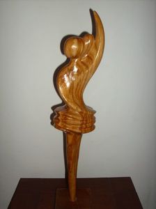 32.BALERINA * BALLERINA; lemn de cireş            50 cm
