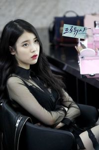 150529-IU-for-The-Producers-BTS-Gallery-Official-Stills-iu-38518844-640-960