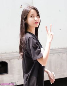 150616-IU-After-Producer-Filming-iu-38595730-1280-1620