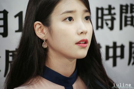 150912-IU-at-IandU-in-Hong-Kong-Press-Conference-iu-38940656-1024-682