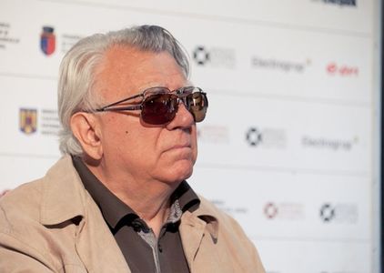 Apa Ca Un Bivol Negru