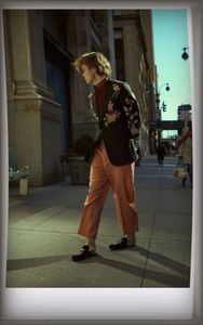 ˓2̣7̣ᵗʰ ტ.˒ Charlie Heaton fashionably walking down the Laugavegur street.
