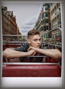˓2̣5̣ᵗʰ Ɲ̞.˒ Hero Fiennes Tiffin being a spoiled birthday boy in his hometown.