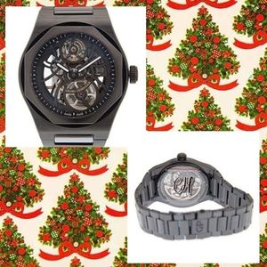 Hero received an engraved Girard Perregaux Laureato hand watch from Candy.