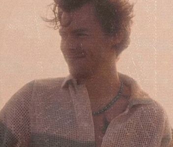 ꧁ᶥ̀ͅ་ ‘ℱ ’ ᶩᵋᵕʵˎᵈᵕ˙ ᵐ̣ᵃ̣ᶫ̣. ܝ܆༌;. Camera aduce cu o visare unde atmosfera stagnantă bate; ușor în roz și în albastru. Drumul spre bucătărie, de unde urma să-și aprovizioneze avântul artistic cu estetica poroasă și aroma efrenată a mai multor mandarine, îl anulă de-ndată. Îl cunoscuse bine;
