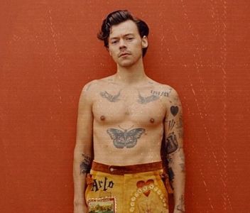 ꧁ᶥ̀ͅ་ ‘ℱ ’ ᶩᵋᵕʵˎᵈᵕ˙ ᵐ̣ᵃ̣ᶫ̣. ܝ܆༌;. Prinse semn de o buclă nedomolită și și-o întoarse-ndărăt cu; îndemânare. “Iată-te, în sfârșit. De unde-ai răsărit, ai auzit ceva de Montgomery?” Nici bine că isprăvi întrebare, că sesizează un personaj secund în cameră. Îi privește grația-n mișcări și, deși
