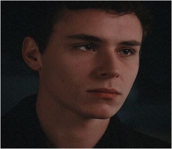 ঌ※☽.; apoi îi lăsa să cadă; se scurgeau de pe vârful degetelor sale, și apoi pe pământ. În fața; lui, se vedea cabana: luminată, și plină de oameni. Îl cuprinse un simțământ îndârjit; dar se detașă. Trecu pragul; își făcu loc printre, fără a scoate un cuvânt. Palmele le alipi de șemineu.
