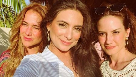 Olivia, Alejandra, Victoria