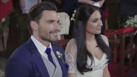 Carlos, Alejandra