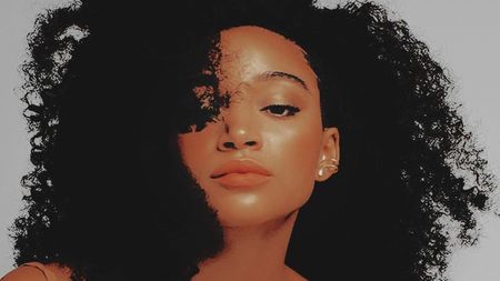 ·꘩ Could be ·Amandla Stenberg· our Bumblebee?
