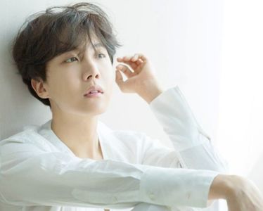 ⚜ J-Hope ⚜