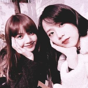 ♡ Lisa Jisoo ♡