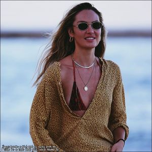 ☇.ᵗʰᵉ̣ṃ̣ẹ̣ṛ̣ṃ̣ạ̣ịḍ❀ƨɘilɟ.ϟ;. Seems fair. *îl pupă de noapte bună pe obrăjori ❤️*