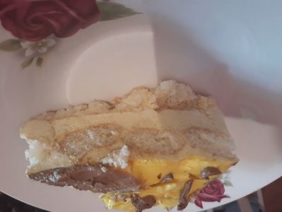 Tort cu mousse de lamaie