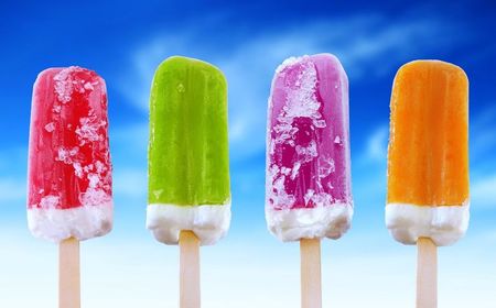 Ice_cream_sweets_cold_summer_refreshments_delicious_sky_joy_3840x2400
