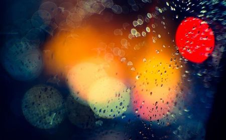 bokeh_drops_rain_lights_window_glass_water_color_1920x1200