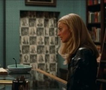 ›εϊз̤٢ ࢱ⋄‹̣̇͘͘͘.;  fărădelegea, ba chiar se mândrea cu ea. Cu unghiile lungi, pictate-n oranj, apucă; meniul și-l frunzări distrată; oricum știa ce să comande. O sfătuise cea întâlnită pe drum. “Ia ziceți băieți, cine îmi comandă un ceai cu alcool? Hero? Haide, tu vorbești limbi străine de obicei.“
