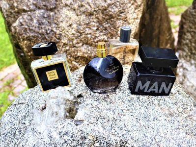 avon parfumuri 10
