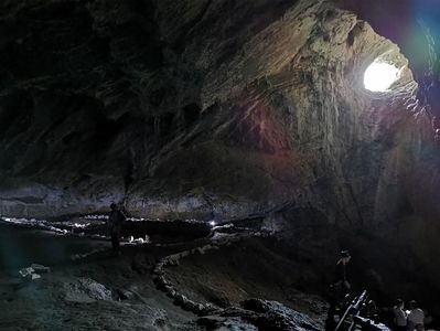 Peștera Veterani