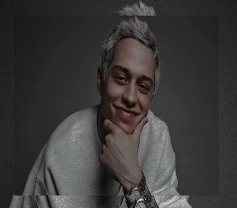 .: ̗̀➛　　　｡Maktub got t͎h͎i͎s͎ picture ࿐ ˊˎ-; Pete Davidson
