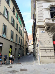 ; Străzile Florenței
