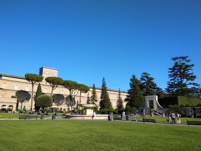 ; Grădinile Vaticanului
