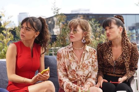 Ayda, Merve, Azmiye