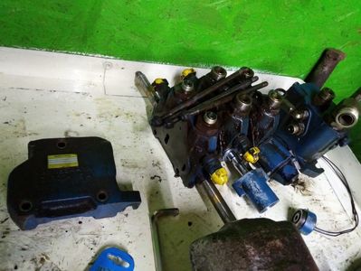 Komatsu PC35R-8