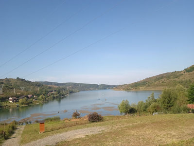 Lacul de baraj Bezid.