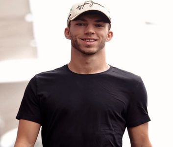 ◊ 11 nov 2021, Pierre Gasly made my day with his smile ◊