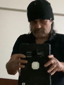 Dragos; Am o mindra mititica to-m-ai la urzica mică as iubi-o da mi -e frica vine unu m-a ridica - Ioana Radu nevasta lui nea Radu un bun prieten
