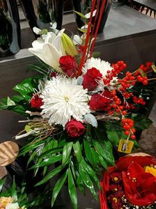 2022.01.03-Alt Magazin :); Seamănă cu Magazinul meu preferat, dar aici florile sunt aduse la vânzare, nu se produc în sere!
Totuși am trecut în vizită pt că au îngrășămint bun pe care nu l-am găsit în alta parte :)
