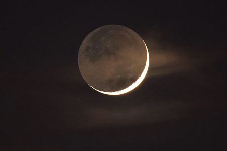 Luna noua in Capricorn, Grecia - 4 ian. 2022; foto: Elias Chasiotis

