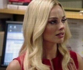 selena a fost odt sunată să ridice un bețiv dintr-un bar care doarme acolo de 3 zile, -cl; dar nu s-a dus, a trimis în schimb brigada, și ezra a stat așa câteva zile cu trevi la pârnaie și au împărțit un fursec, ceea ce mie mi se pare ft drăguț :-??

