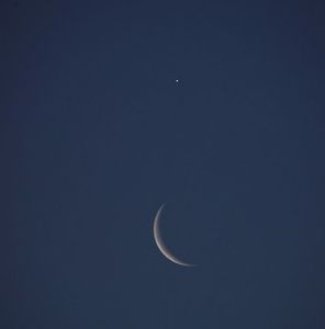 Conjunctie Luna - Venus in Taur; 27 mai 2022
foto: Elias Chasiotis
