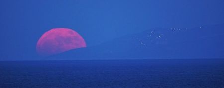 Luna plina in Sagetator (Strawberry moon); 14 iun. 2022
foto: Elias Chasiotis
