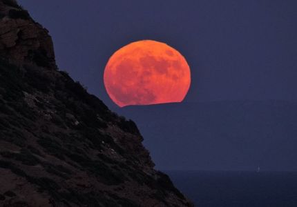 Luna plina in Capricorn (Buck moon); 13 iul. 2022
foto: Elias Chasiotis
