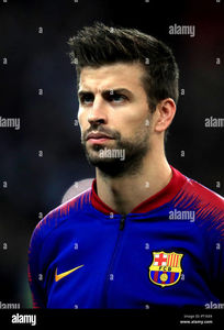 barcelonas-gerard-pique-PT1E69