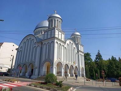 Img.2022.08.23-Târnăveni; Catedrala ortodoxă română
