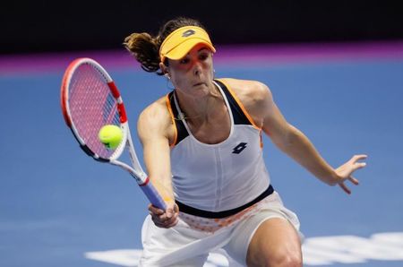 image-2022-02-8-25353697-41-alize-cornet
