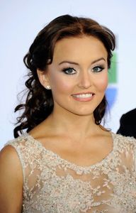 Angelique Boyer - Rac 4 Iulie ✔