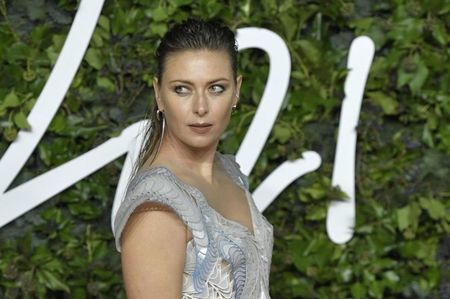 image-2021-12-1-25215485-41-maria-sharapova-covorul-rosu