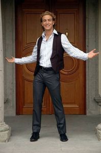 42538578_YVOASAHJO-1