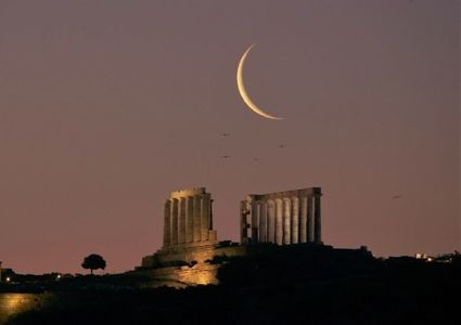 Luna in scadere in Varsator; 18 febr. 2023
foto: Elias Chasiotis

