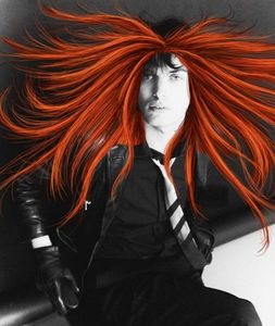 I DEKLERE WOR @dnevnikRaya; (head and shoulders spons)
