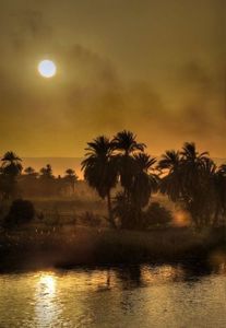 A winter sun on the Nile