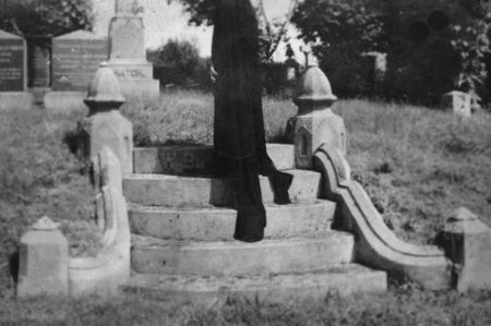 […] Գwith the taste of grave in the mouth.